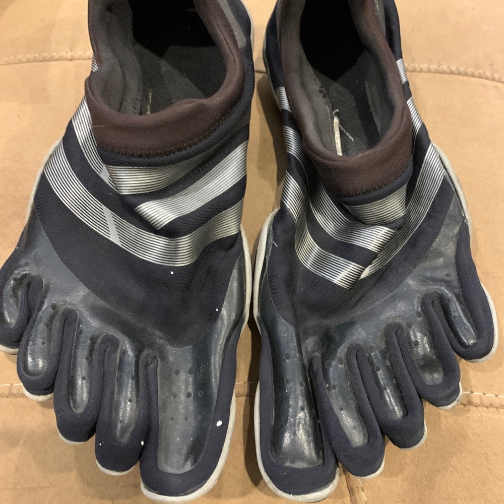 Adidas adipure running shoes